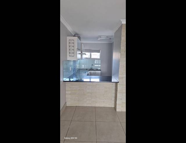 2 BEDROOM COMPLEX FOR SALE IN UMHLANGA ROCKS